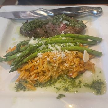 The Bohemian Cafe - Hanger steak - Cafes Near Me - Greenville, South Carolina