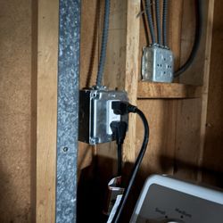 Elite Power General Contractor - Laundry room outlet that's now 3 prong