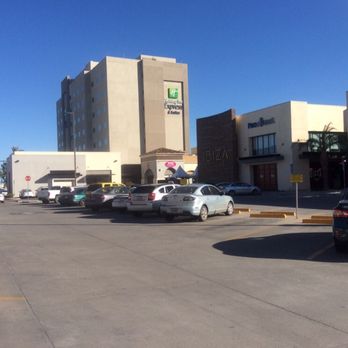 Holiday Inn Suites Express - Building - Hotels Near Me - Mexicali, BCN