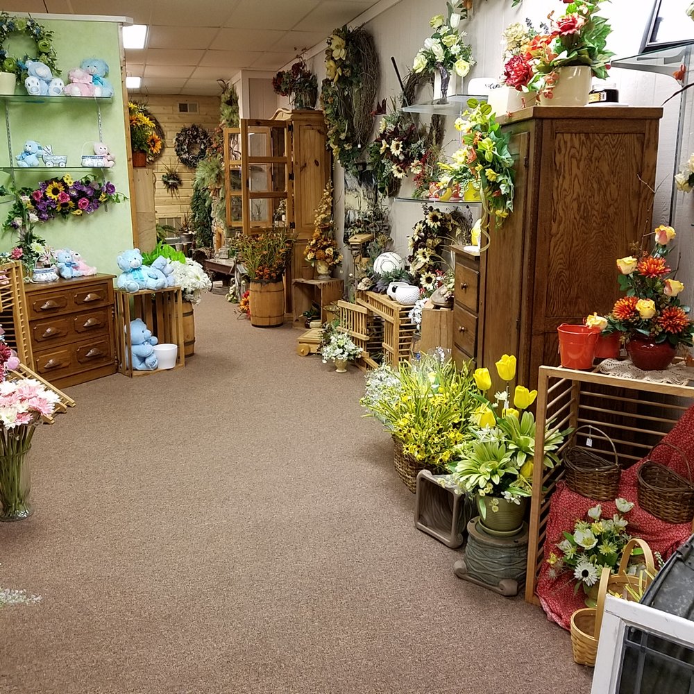 BUD AND BLOOM FLORIST AND GIFTS Updated August 2024 12 Photos & 10