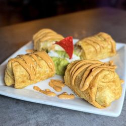 T&T Tacos & Tequila Grill & Cantina - Mini Chimis
