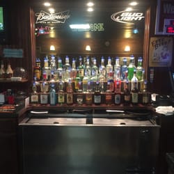 A & B Grill 'n Bar