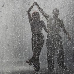 Sarah's Visions - Love reading | Bring in a photo of your love interest, Sara will tell you if it is your soul mate by just looking at the photo, and advise.