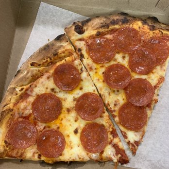Castillo's Pizzaria 2 - Pizza Near Me - Walterboro, South Carolina