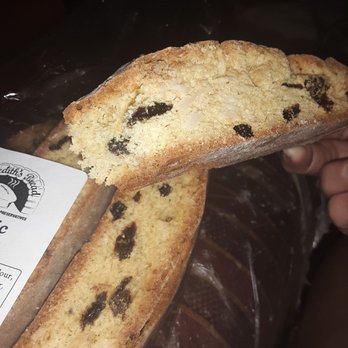 Meredith's Bread - Love it . Home made tasting. Plump raisins with a touch of anise seed oil . Just right texture - you won't break your teeth on these . - Bakeries Near Me - Kingston, New York