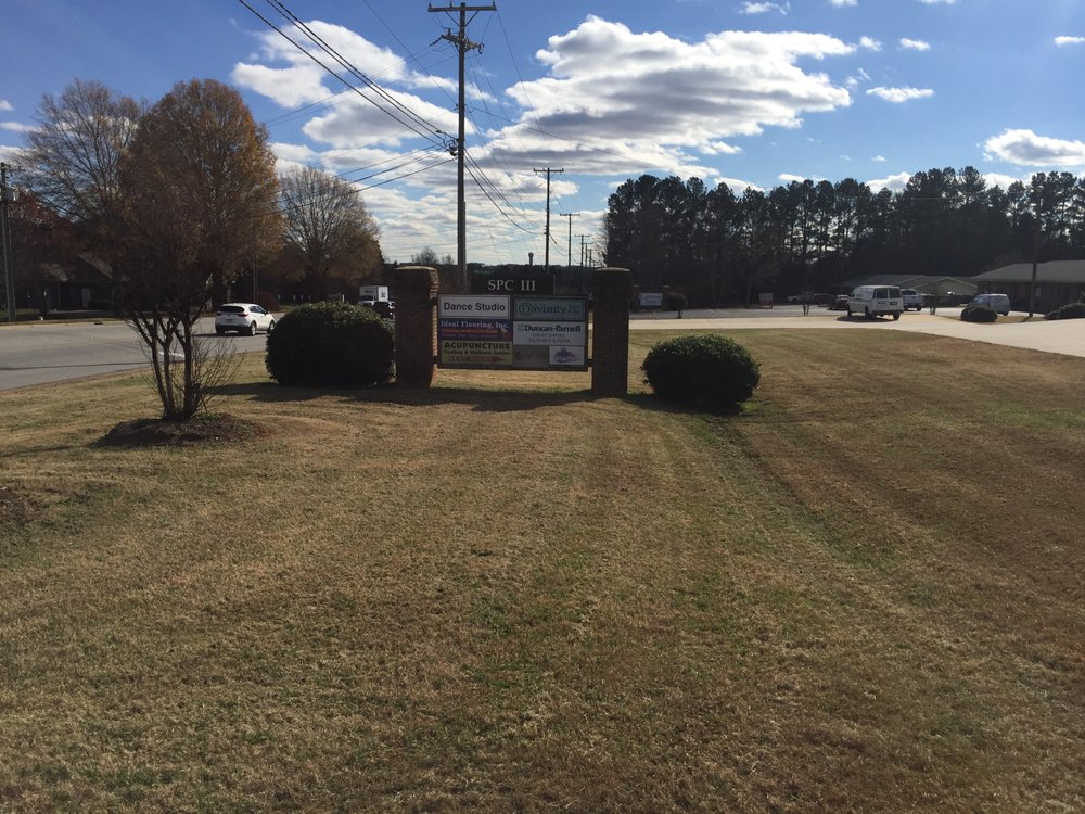 DIVINITY SALON & SPA Updated July 2024 364 Williamson Rd