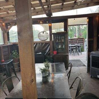Alys A La Cart - Patio area - Food Trucks Near Me - Taos, New Mexico Alys A La Cart - Patio area - Food Trucks Near Me - Taos, New Mexico
