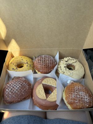 Flour Premium Doughnut by null