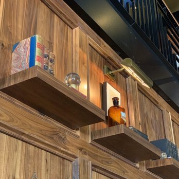 GRANVILLE - Wall decoration - New American Near Me - Pasadena, California