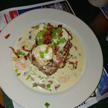 Metro Diner - Shrimp and grits - Breakfast & Brunch Near Me - Jacksonville, Florida Metro Diner - Shrimp and grits - Breakfast & Brunch Near Me - Jacksonville, Florida