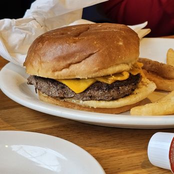 Cracker Barrel Old Country Store - Dry cold burger - Southern Near Me - Evans, Georgia Cracker Barrel Old Country Store - Dry cold burger - Southern Near Me - Evans, Georgia
