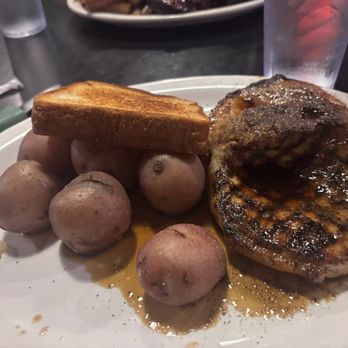 Blues City Cafe - Pork chop - Southern Near Me - Memphis, Tennessee