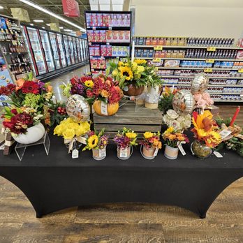 Randalls - Fall flowers - Grocery Near Me - Cedar Park, Texas Randalls - Fall flowers - Grocery Near Me - Cedar Park, Texas