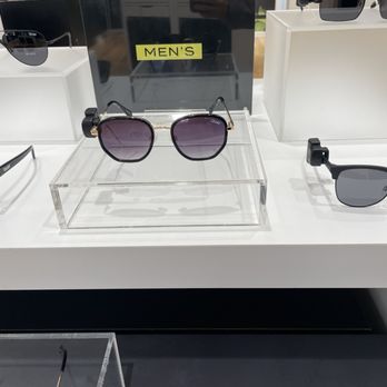 QUAY Arrowhead Towne Center - Sunnies for duuuudes - Sunglasses Near Me - Glendale, Arizona QUAY Arrowhead Towne Center - Sunnies for duuuudes - Sunglasses Near Me - Glendale, Arizona