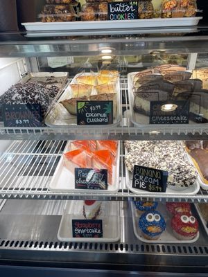 Colonial Diner by null