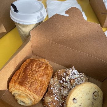 Les Pascals - Bakeries Near Me - Glen Ellen, California Les Pascals - Bakeries Near Me - Glen Ellen, California