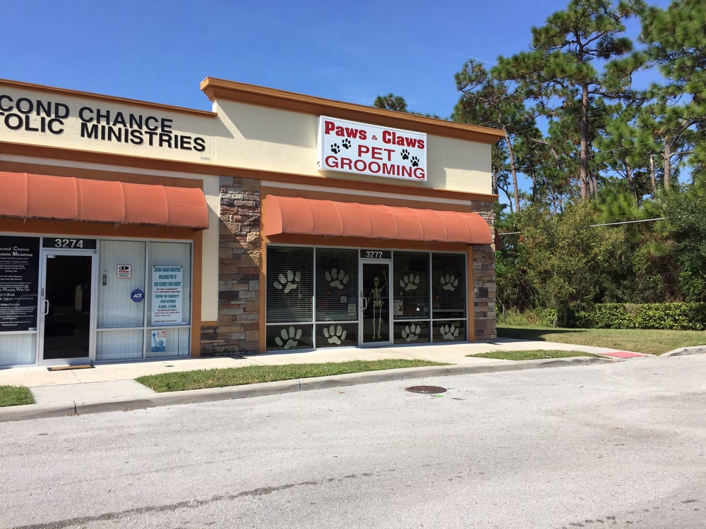 Paws and Claws Pet Grooming Image