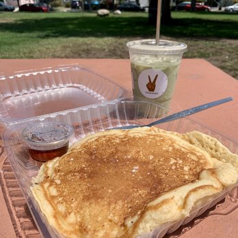Undergrind Cafe - Peaches & Cream Pancakes - Cafes Near Me - Los Angeles, California Undergrind Cafe - Peaches & Cream Pancakes - Cafes Near Me - Los Angeles, California