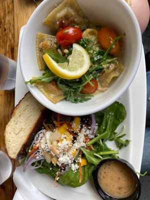 Simple Eatery by null