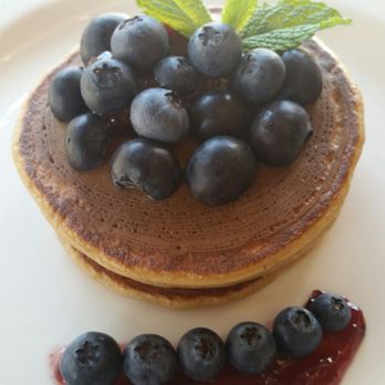 Moustache - Blueberry pancakes - Cafes Near Me - Porto, 13