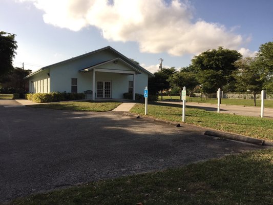 WEST PALM BEACH CHURCH OF CHRIST 4236 Haverhill Rd N West Palm Beach Florida Churches 