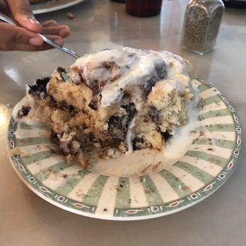 Blue Moon Cafe - Homemade Cinnamon Roll - Breakfast & Brunch Near Me - Baltimore, Maryland