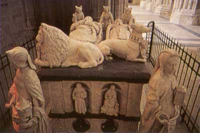 Cathédrale Saint-Pierre-et-Saint-Paul de Nantes by null