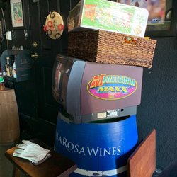Headquarters - Video games and free chips!