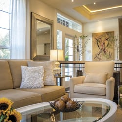 Victor Lacombe, MD - Artemedica Waiting Room