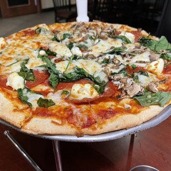 PizzaWest - Pizza Near Me - La Vista, Nebraska