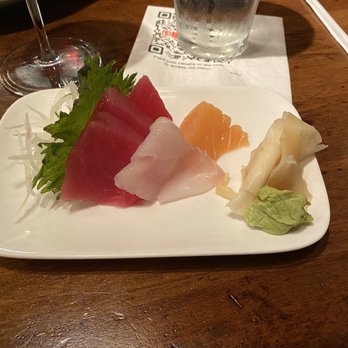 Benihana - Sashimi* Sampler - Sushi Bars Near Me - Orlando, Florida Benihana - Sashimi* Sampler - Sushi Bars Near Me - Orlando, Florida