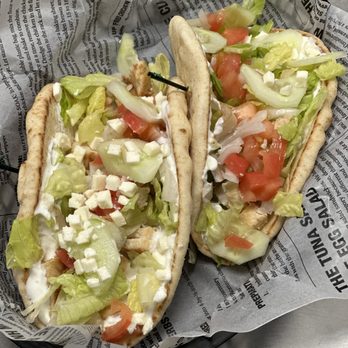 Lake Belt Bar And Grill - Greek Chicken Pitas - Burgers Near Me - Ceylon, Minnesota