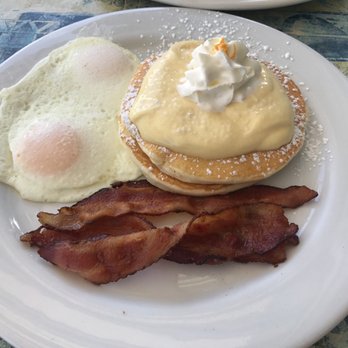 Moke's Bread & Breakfast - Sunrise special w bacon- I ordered sausage tho :/ - Breakfast & Brunch Near Me - Kailua, Hawaii