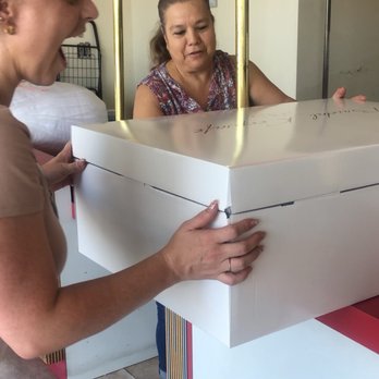 Key Cleaners - Receiving the preservation box - Laundry Services Near Me - Santa Ana, California