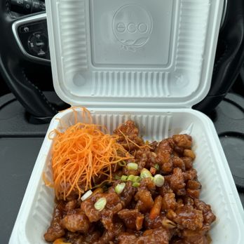 Siriwan Thai - Cashew chicken $14.95 (instagram: @issa.cheatday) - Thai Near Me - Gaithersburg, Maryland Siriwan Thai - Cashew chicken $14.95 (instagram: @issa.cheatday) - Thai Near Me - Gaithersburg, Maryland