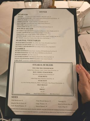 Magnolia’s Kitchen & Cocktails by null