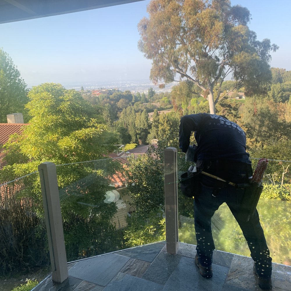 Window Washing 2000 - Window Washing Near Me Window Washing 2000 - Window Washing Near Me