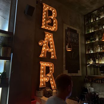 Moretenders' Cocktail Crib - Great bar in Istanbul. - Cocktail Bars Near Me - Istanbul, 34