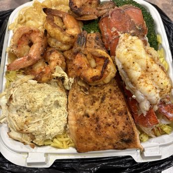 King Cheffe - Another angle seafood platter yummy - Personal Chefs Near Me