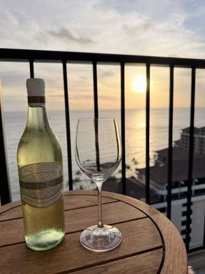 Halepuna Waikiki by Halekulani by null