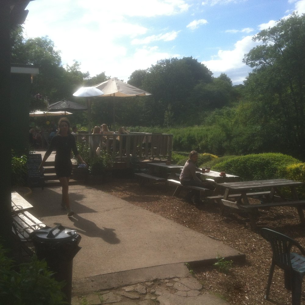 Beese's - Pubs Near Me - Bristol, BST