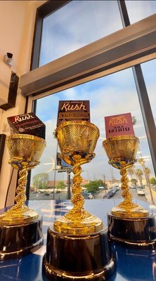 LA KUSH - Cannabis Dispensary by null