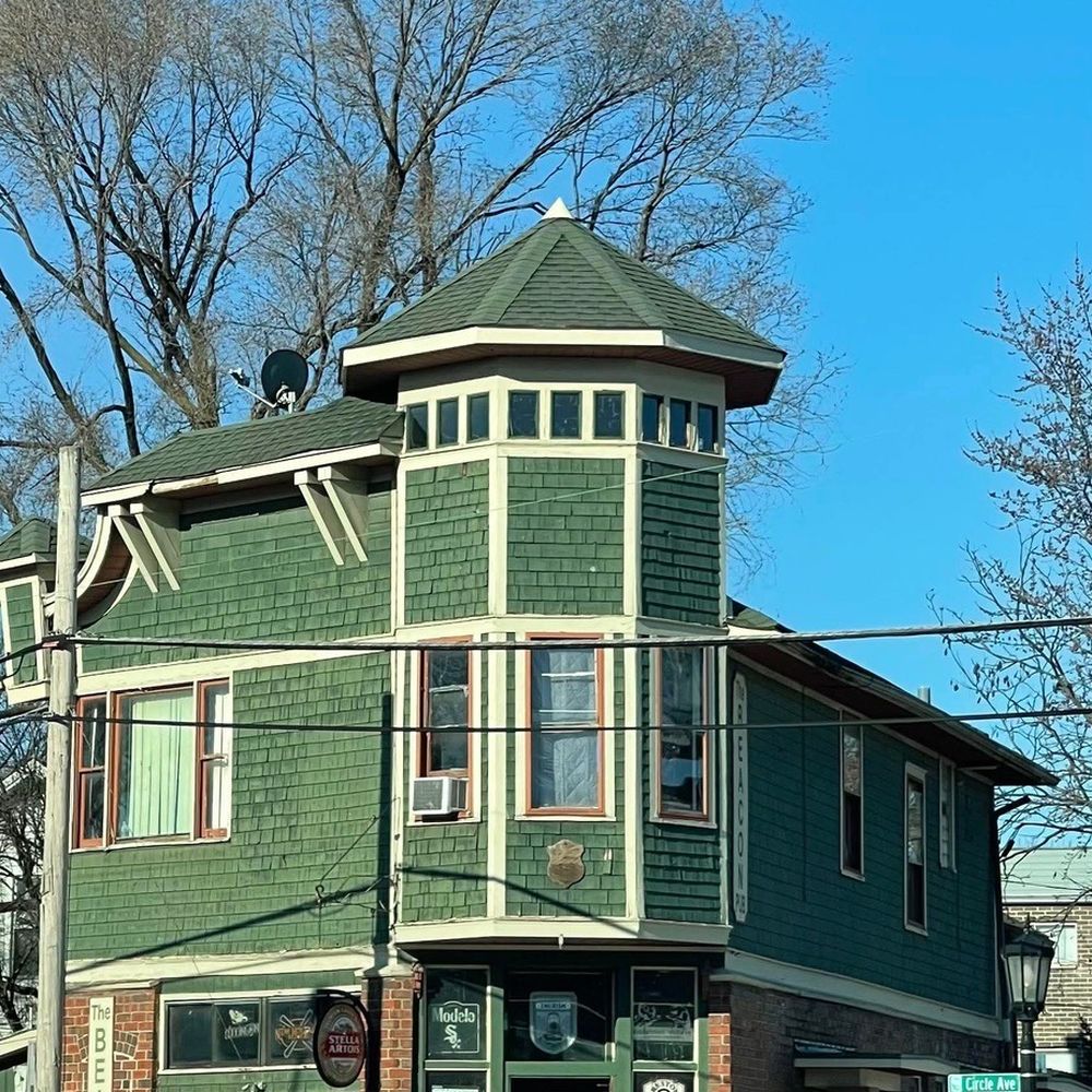 The Beacon Pub - Bar - Bars Near Me - Forest Park, Illinois The Beacon Pub - Bar - Bars Near Me - Forest Park, Illinois