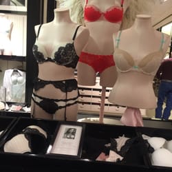 Victoria's Secret & PINK - Valentines Day soon