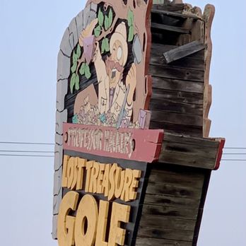 Lost Treasure Golf - Street sign - Mini Golf Near Me - Kill Devil Hills, North Carolina Lost Treasure Golf - Street sign - Mini Golf Near Me - Kill Devil Hills, North Carolina