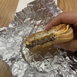 Little Cheeseburger
