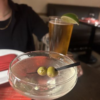 Hotel Valencia - Dirty martini - Hotels Near Me - San Jose, California