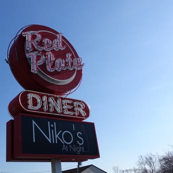 Red Plate Diner - Old school neon sign that just oozes of nostalgia. - Diners Near Me - Wernersville, Pennsylvania Red Plate Diner - Old school neon sign that just oozes of nostalgia. - Diners Near Me - Wernersville, Pennsylvania