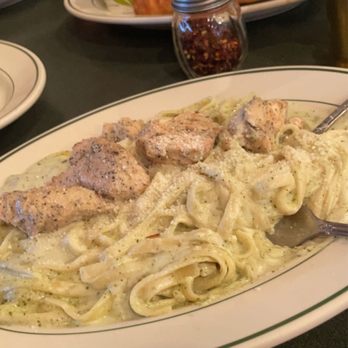 Rossinis Italian Restaurant - Fettuccini Alfredo - Italian Near Me - Indian Trail, North Carolina