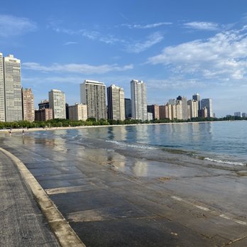 Fullerton Beach - Coming back facing north - Beaches Near Me - Chicago, Illinois